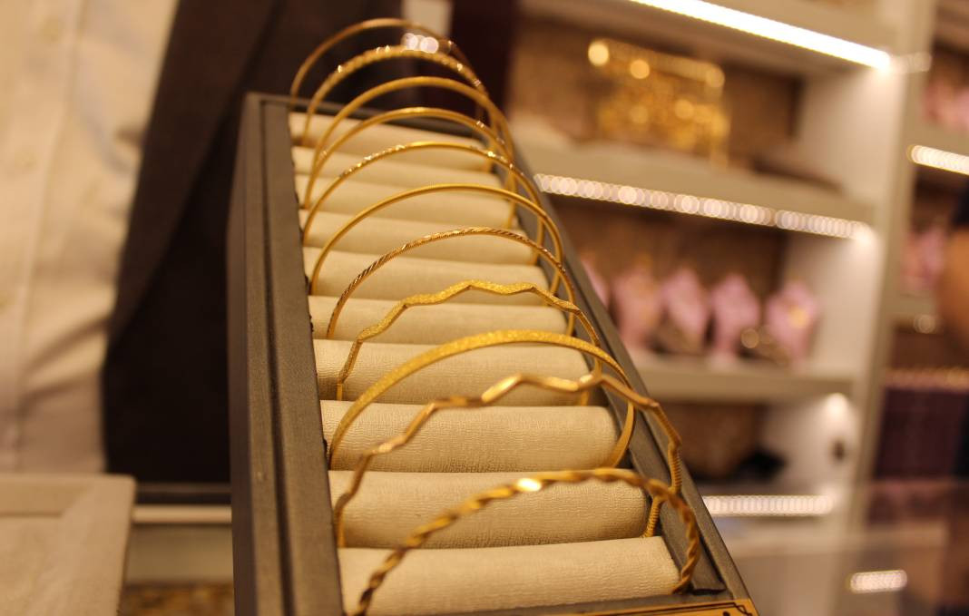 Kuyumcularda yeni moda başladı! Siparişlere yetişemiyorlar - Resim: 1